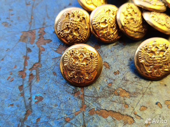 Пуговица из латуни