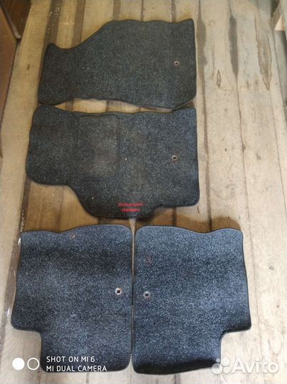 Автомобильные коврики ворсовые