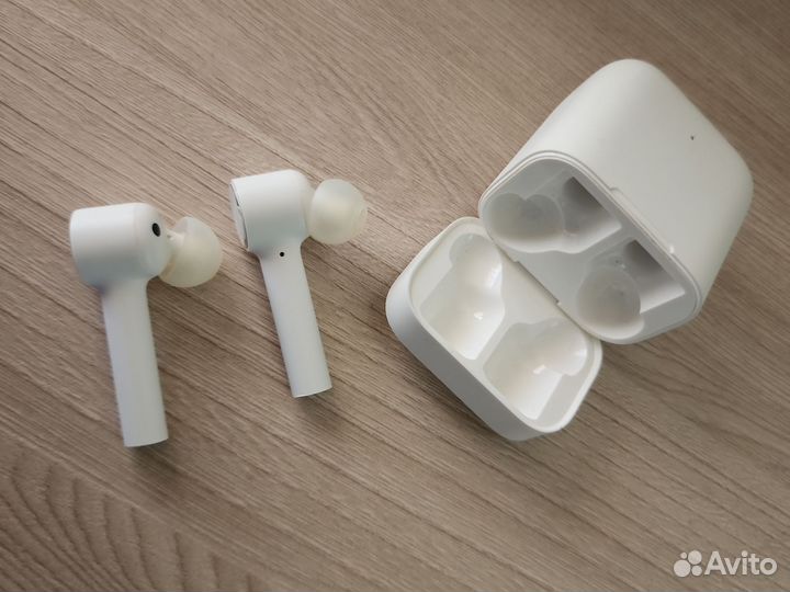 Спортивные беспроводные наушники Mi с док станцией