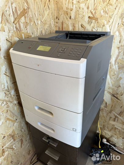 Принтер Lexmark T652dn