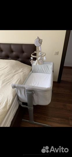 Приставная кроватка chicco next2me