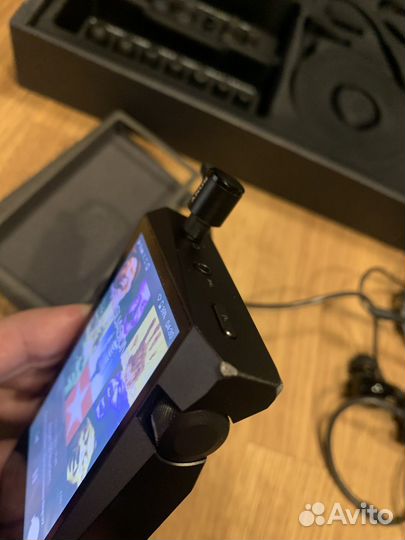 Hi-Fi плеер Astell&Kern с наушниками Sony IER-M7