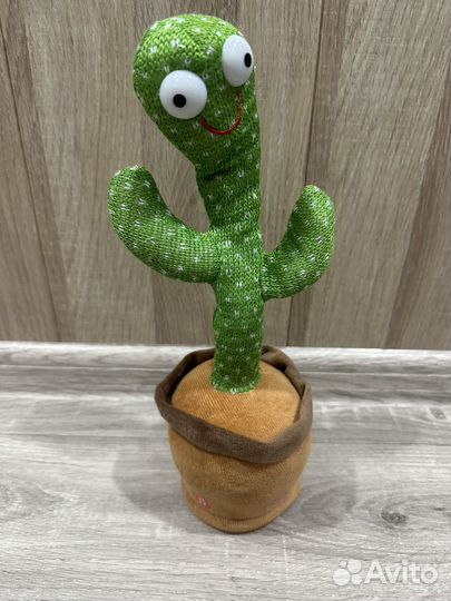 Танцующая игрушка кактус