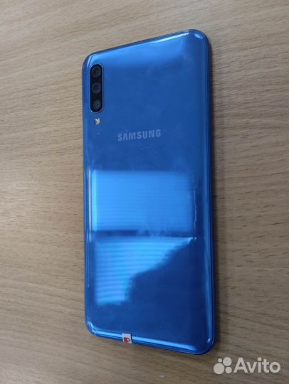 Samsung Galaxy A50, 6/128 ГБ