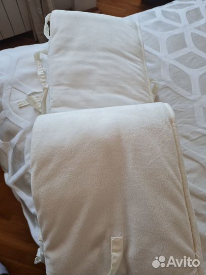 Бортик в детскую кроватку