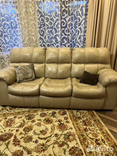 Диван и кресло