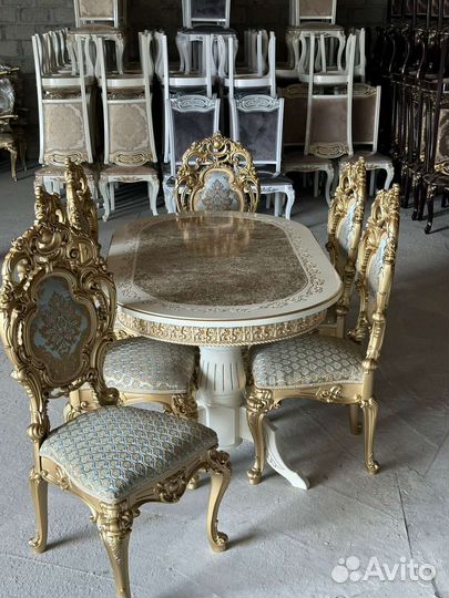 Столы и стулья