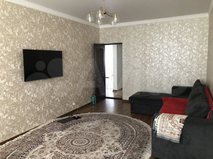 2-к. квартира, 75 м², 5/10 эт.