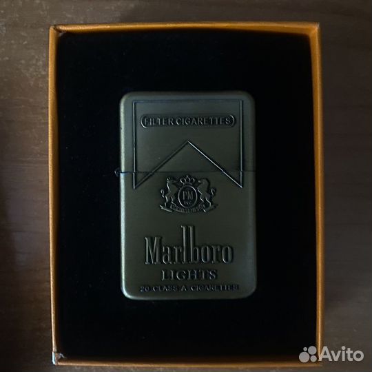 Зажигалка zippo marlboro