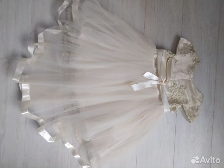 Продаю платье