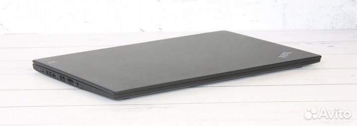 Ультрабук Lenovo ThinkPad X1 Carbon 7th Gen i7/16