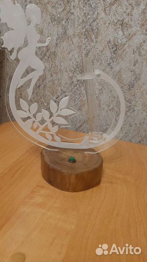 Светильник с вазочкой для цветка