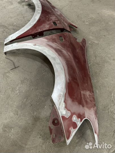 Крылья левое, правое фольцваген поло седан