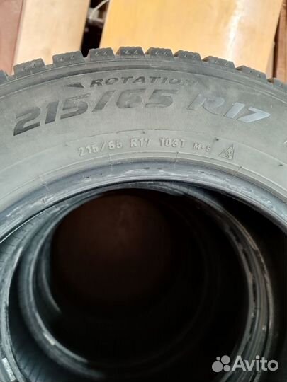 Pirelli Ice Zero 215/65 R17 200C