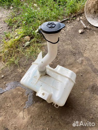 Бачок омывателя nissan almera classic