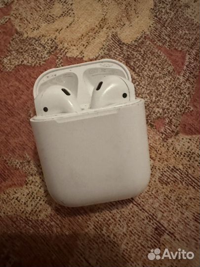 Аирподс 1