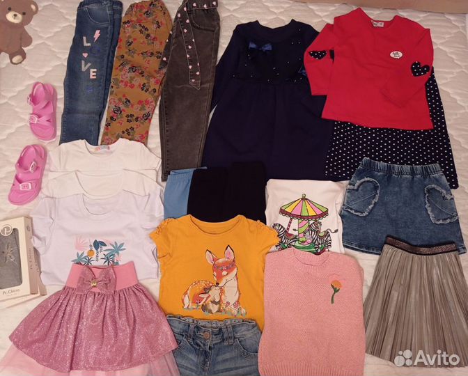 Комплект новой одежды для девочки 98-104