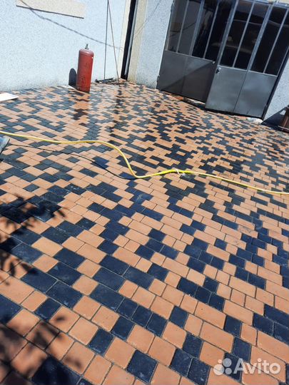 Укладка тротуарной плитки