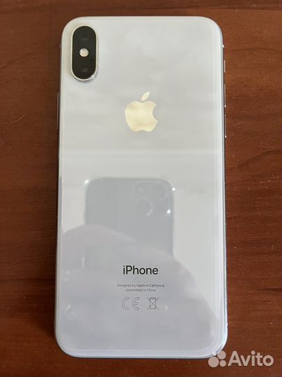 Телефон iPhone X