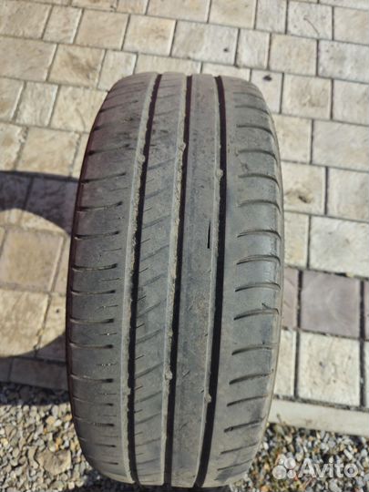 Viatti Strada Asimmetrico V-130 195/55 R15