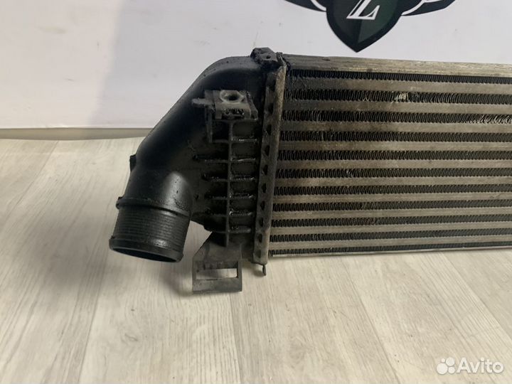 Volvo v40 Интеркулер радиатор турбины 31319168