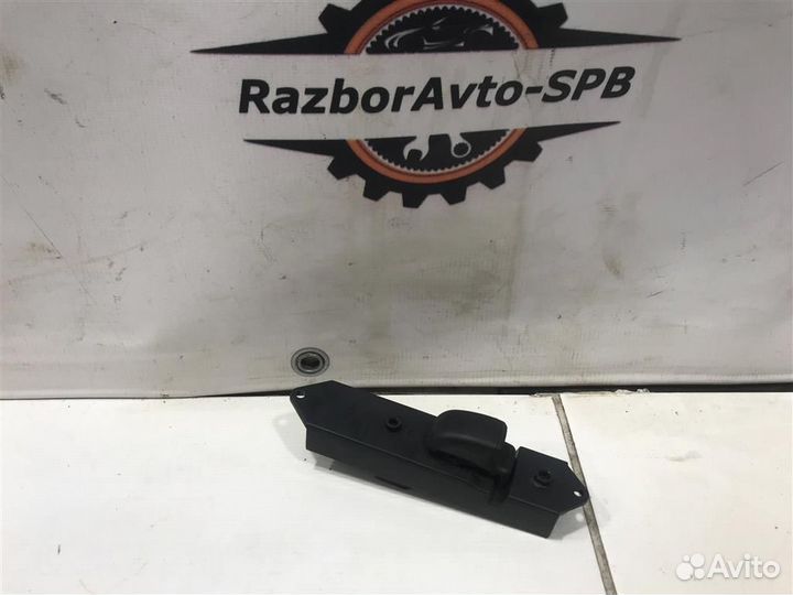 Кнопка стеклоподъемника Mitsubishi Galant viii