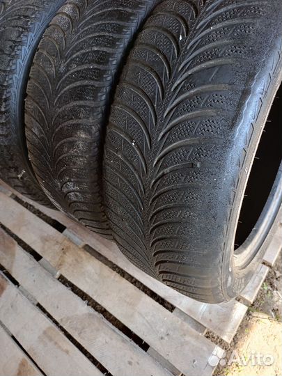 Sava Eskimo Ice 205/55 R16 94T