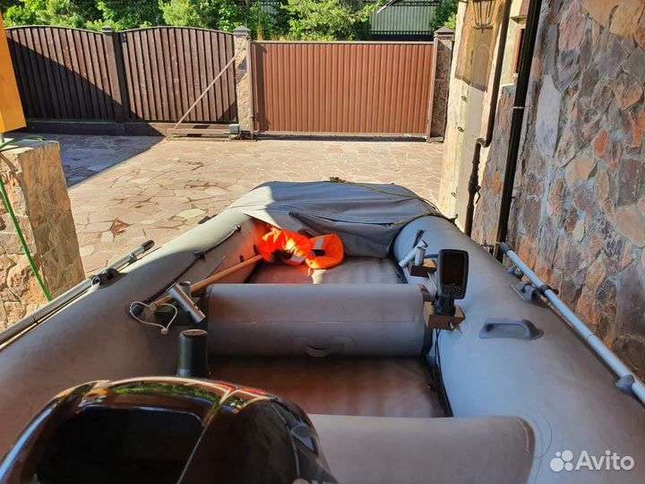 Моторная лодка пвх Братан 430К с мотором Suzuki