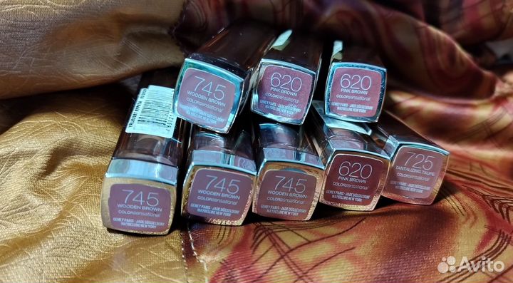 Помада Maybelline Color sensational