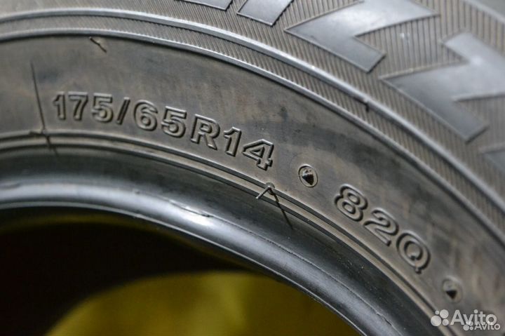 Bridgestone Blizzak VRX 175/65 R14