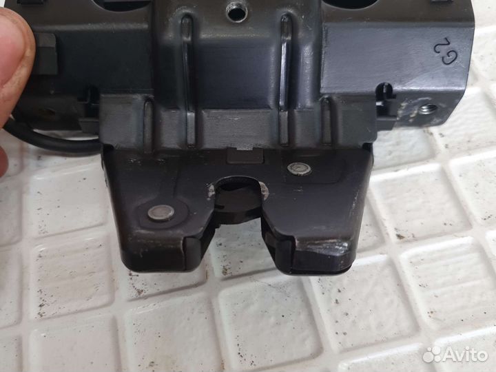 Замок багажника bmw 3 series e90 e92