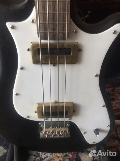 Бас гитара маломензурная, комбик Ibanez, стойка