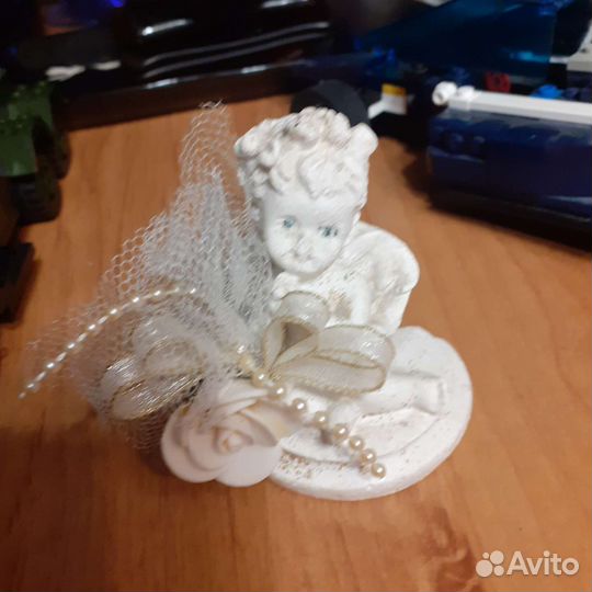 Отдам статуэтки ангелочки.слоники фарфор