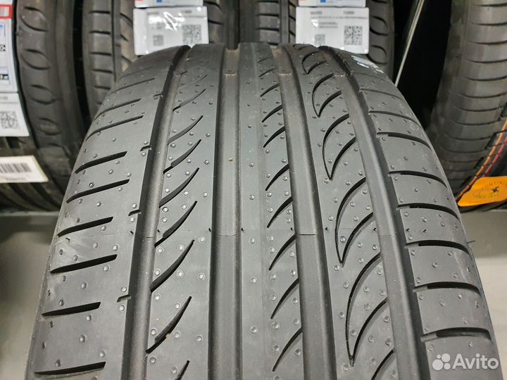 Pirelli Powergy 215/60 R17