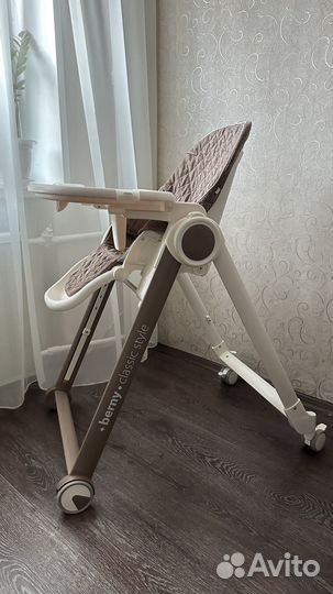 Детский стульчик для кормления happy baby