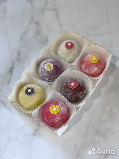 Японский десерт моти