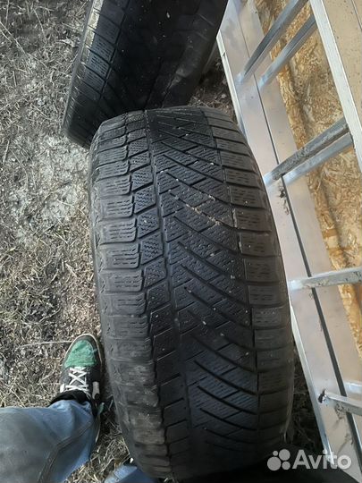 Continental ContiVikingContact 6 225/55 R17