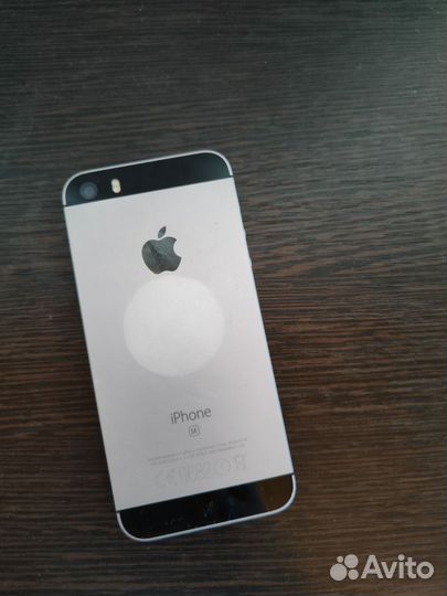 iPhone SE, 32 ГБ