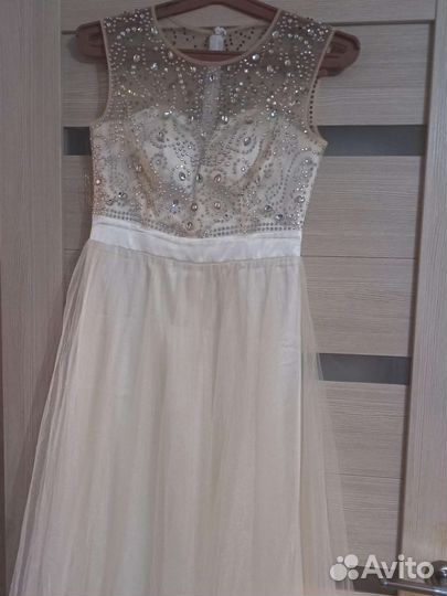 Вечернее платье