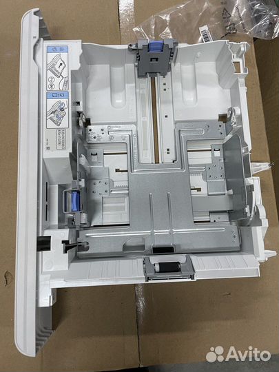 RM2-0007-020CN Кассета 550-лист. (лоток 2)