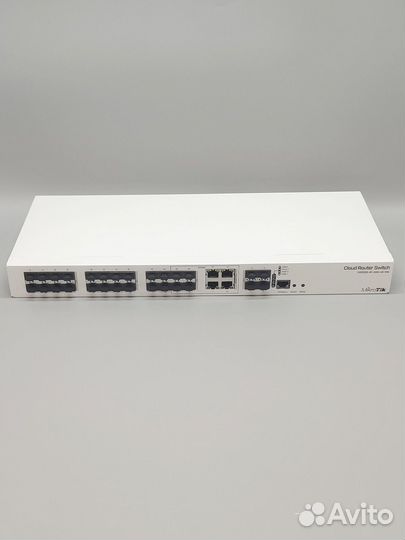 Коммутатор MikroTik CRS328-4C-20S-4S+RM