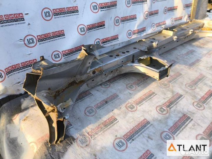 Порог кузова правая toyota funcargo