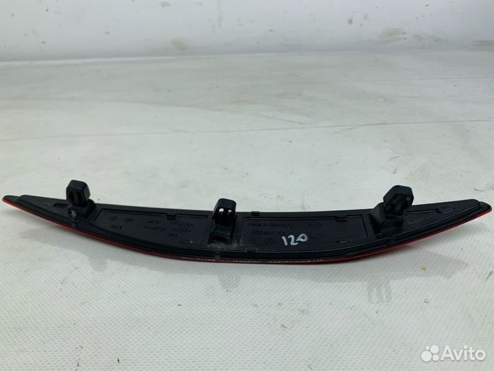 Катафот бампера задний левый Volkswagen Golf 7 MK7