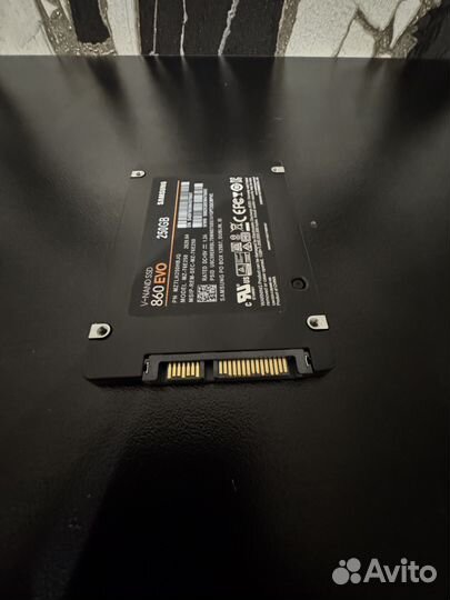 SSD Накопитель Samsung 860 EVO 250Gb