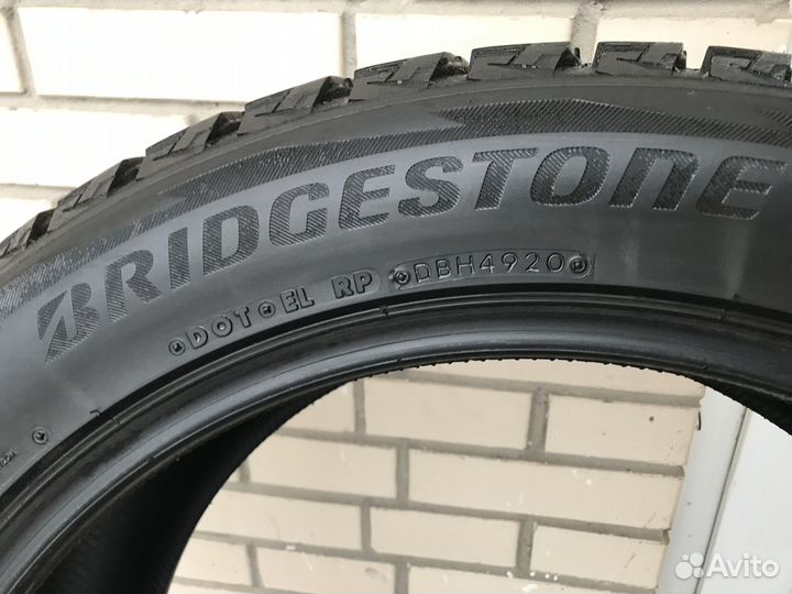 Bridgestone Blizzak DM-V2 275/50 R22 111T