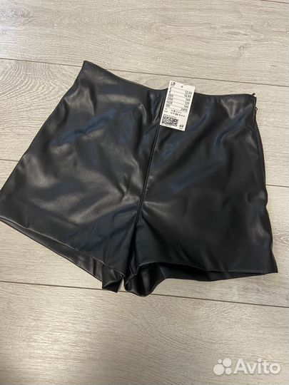 Новые кожаные шорты HM размер xs-s