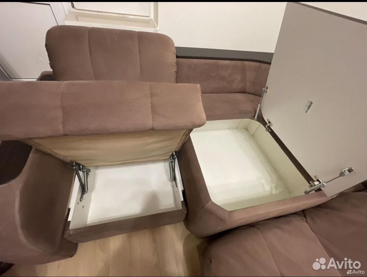 Большой угловой диван раскладной бу