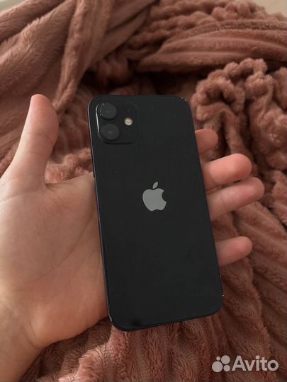 iPhone 12, 64 ГБ