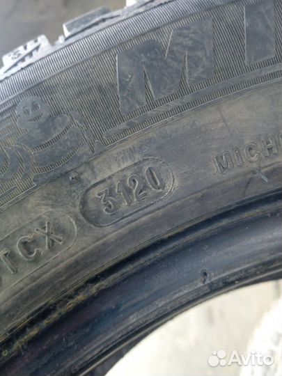 Michelin X-Ice North 4 205/55 R16