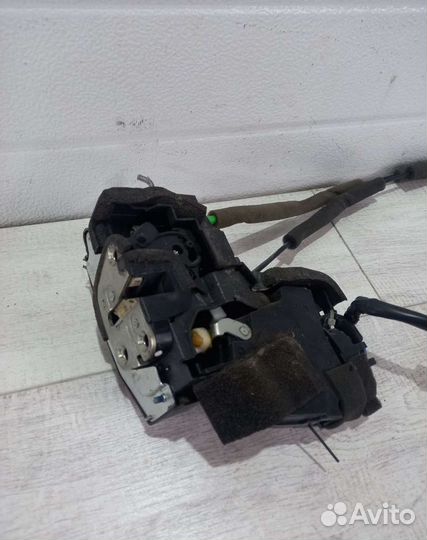 Замок задней левой двери Mazda CX 7